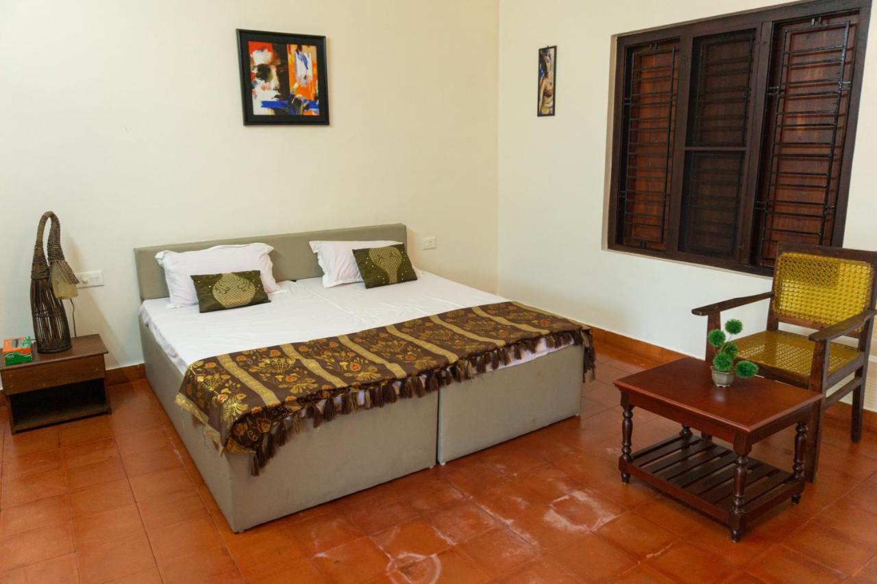 Canalview Private Cottage Azhikkal Ayiram Thengu Panmana Eksteriør billede